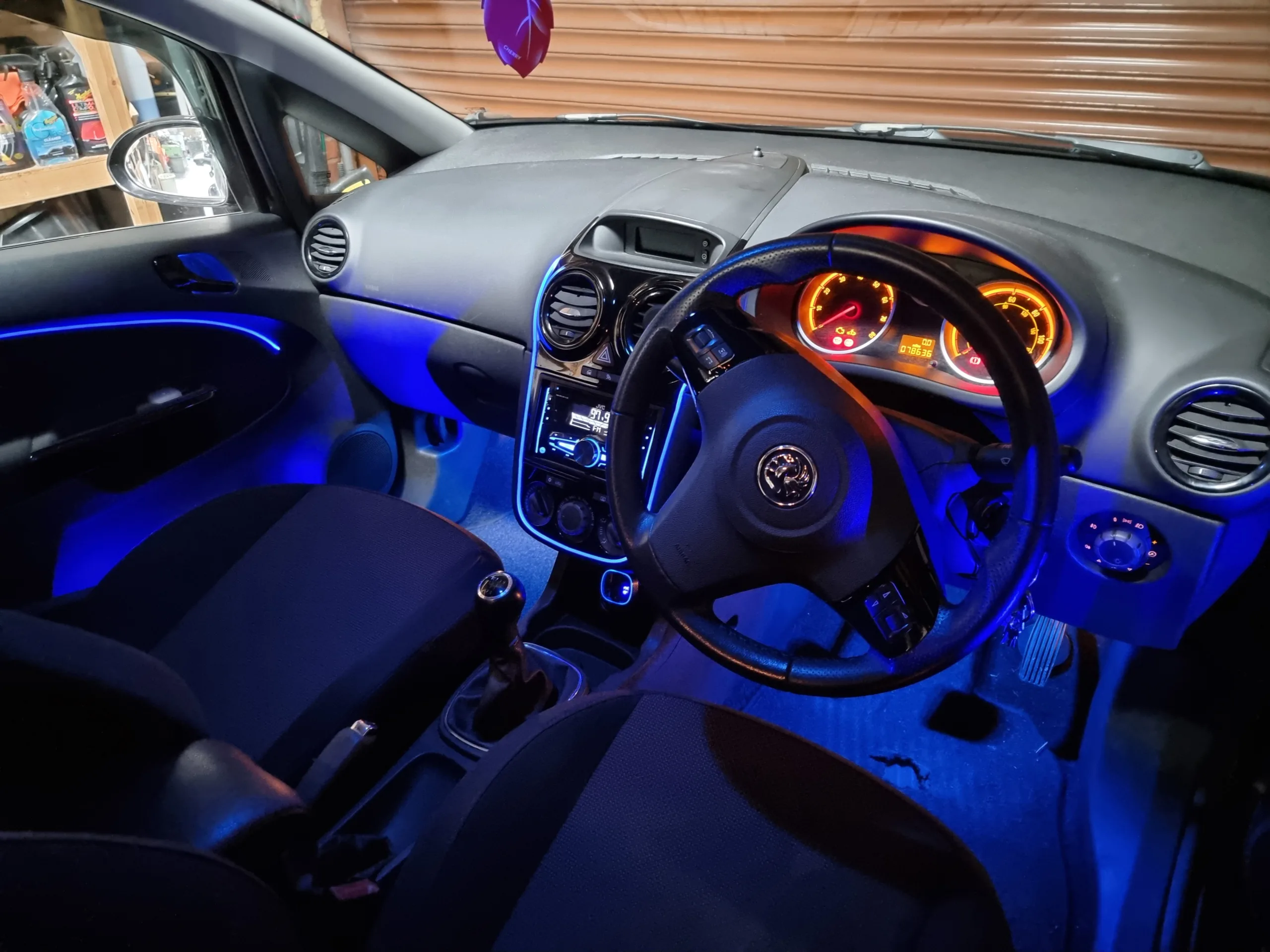 Corsa (D) - Image 10