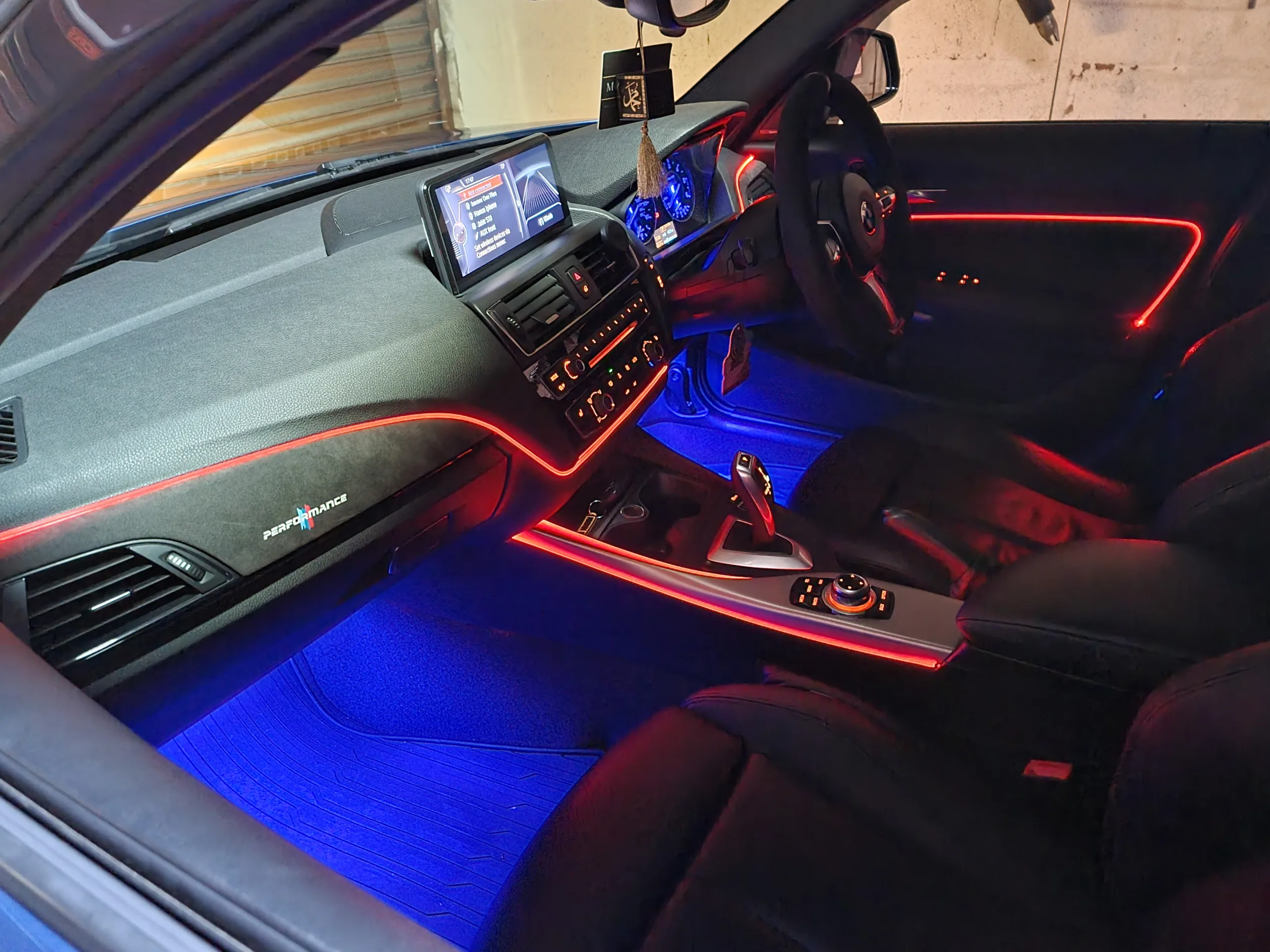 1 Series (F20) - Image 29