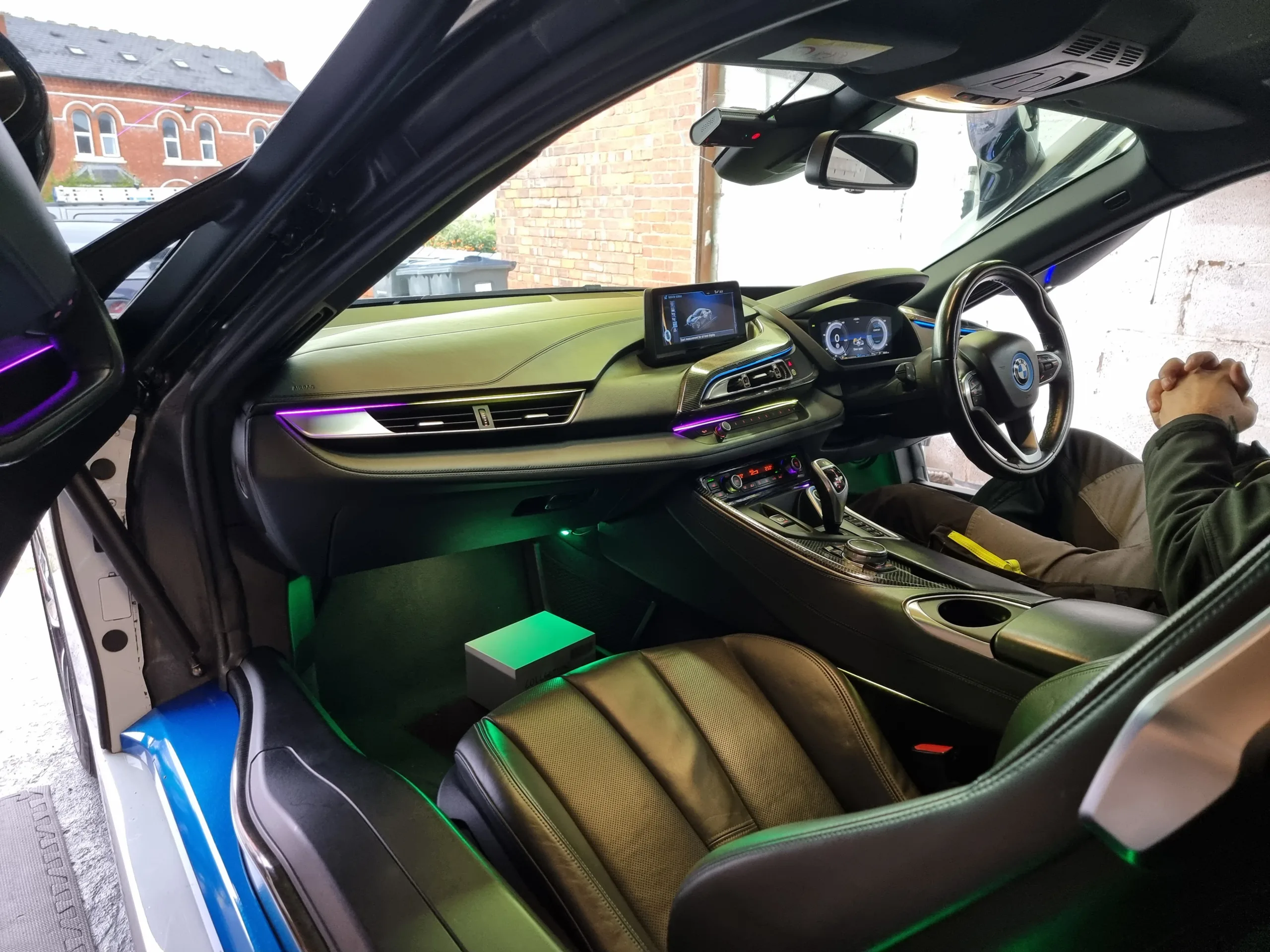 i8 - Image 12